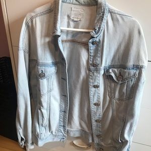 Light washed jean jacket